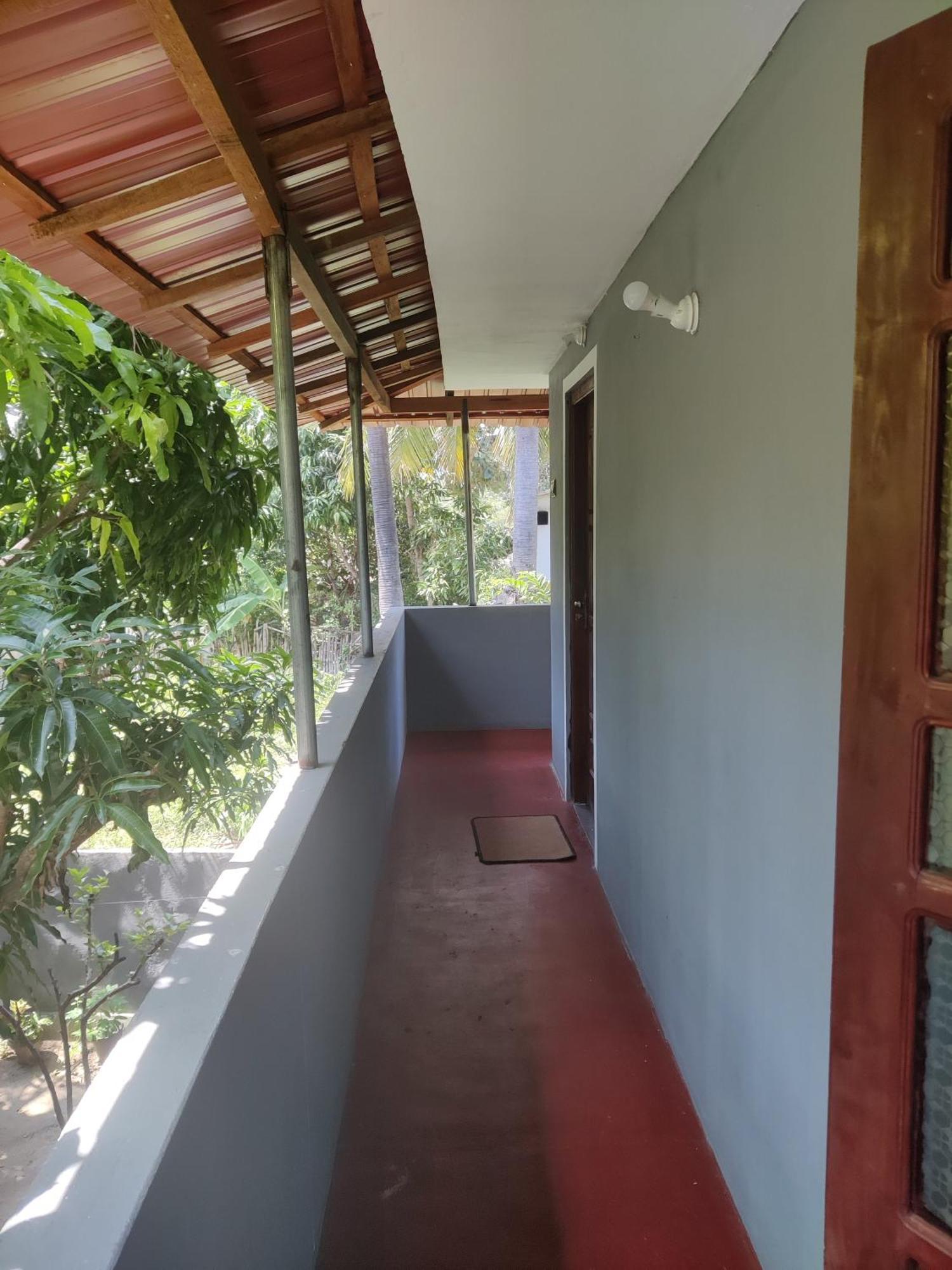 Enoch Guest House Манар Екстериор снимка